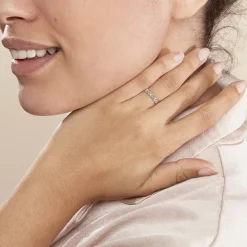 Alliance Fleur Diamantee Ruban Plat Or Blanc