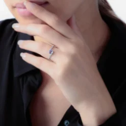 Bague Loriane Or Blanc Amethyste Et Oxyde De Zirconium