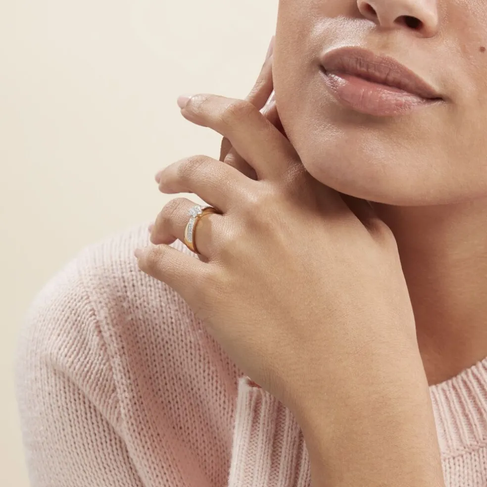 Bague Magnolia Croisee Or Jaune Diamant
