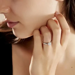 Bague Solitaire Charlene Or Blanc Diamant Synthetique