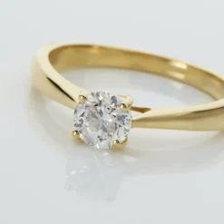 Bague Solitaire Fiona Or Jaune Diamant Synthetique