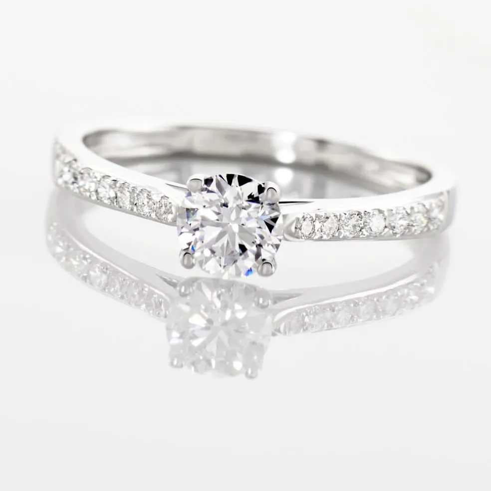 Bague Solitaire Hemera Or Blanc Diamant Synthetique