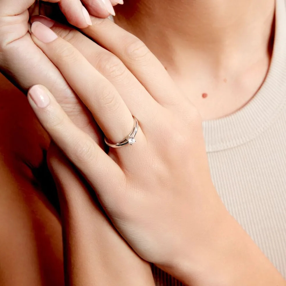 Bague Solitaire Iris Or Blanc Diamant