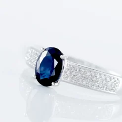 Bague Solitaire Or Blanc Crista Saphir Diamants