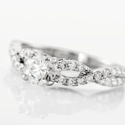 Bague Solitaire Or Blanc Nerida Diamants Synthétiques