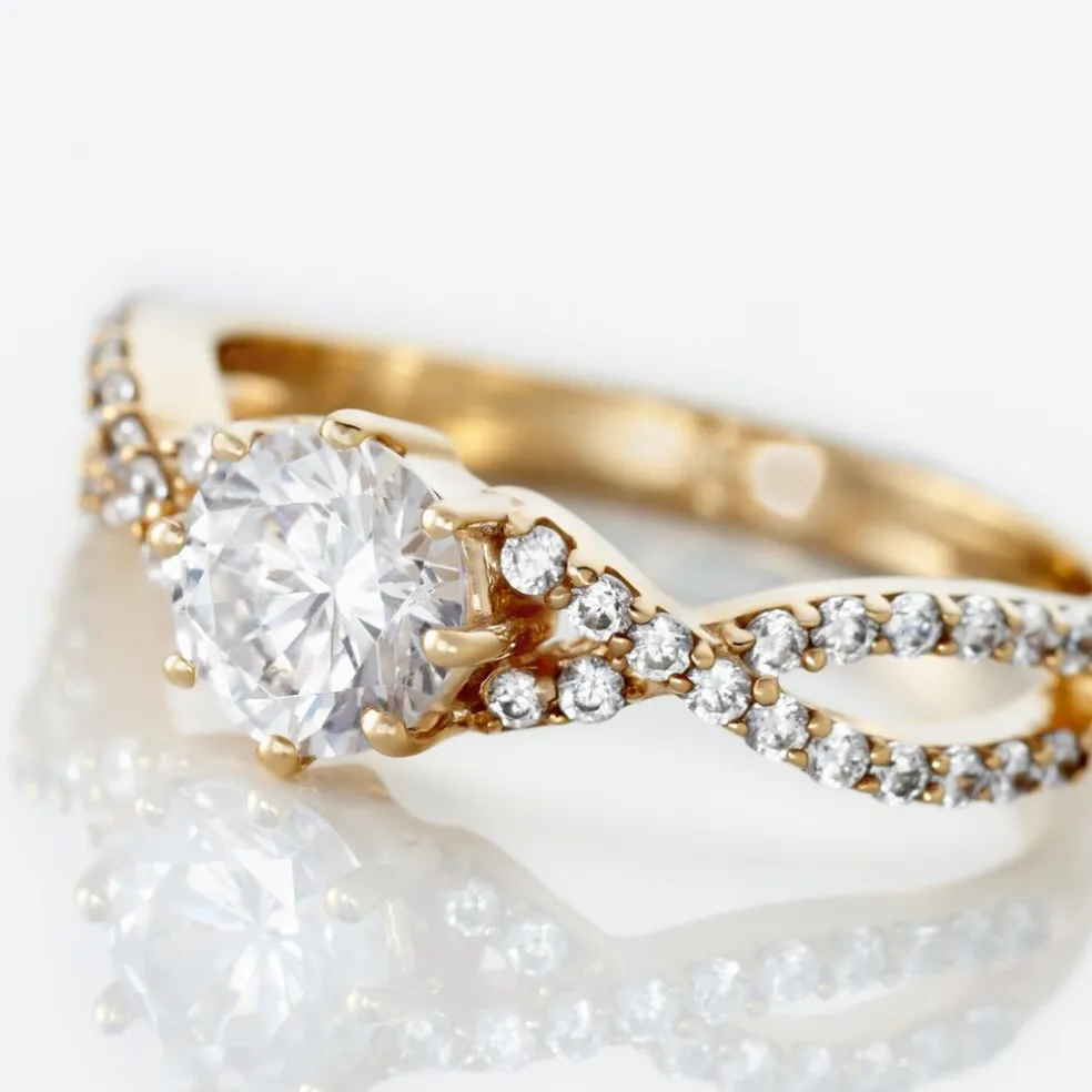 Bague Solitaire Plaqué Or Jaune Arienne Oxydes De Zirconium