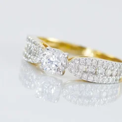 Bague Solitaire Stockholm Or Jaune Diamant Synthetique