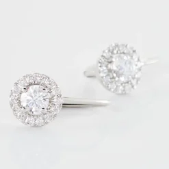 Boucles D'oreilles Pendantes Mentoura Or Blanc Diamant Synthétique