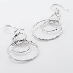 Boucles D'oreilles Pendantes Flaura Argent Blanc
