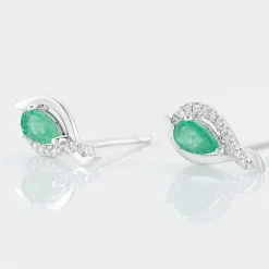 Boucles D'oreilles Puces Angelika Or Blanc Emeraude Et Diamant