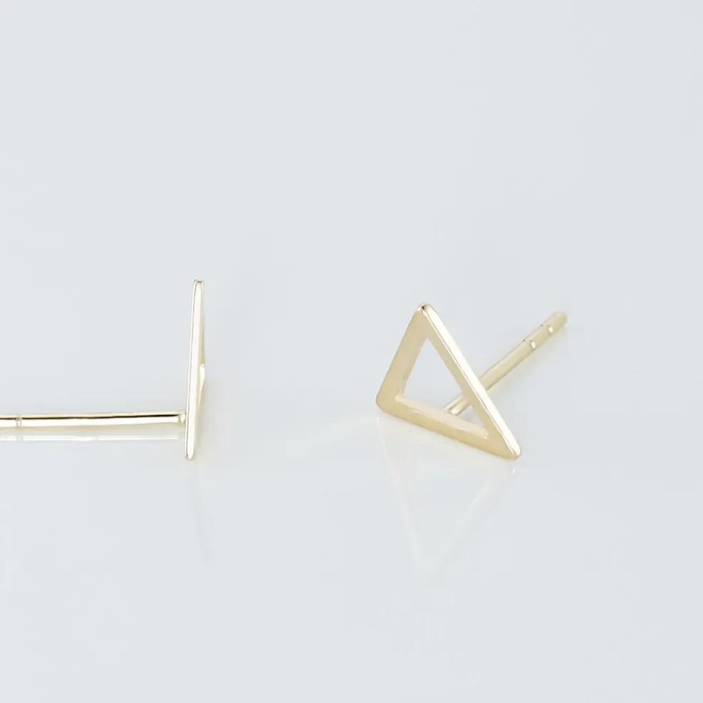 Boucles D'oreilles Puces Anne-berengere Triangle Or Jaune