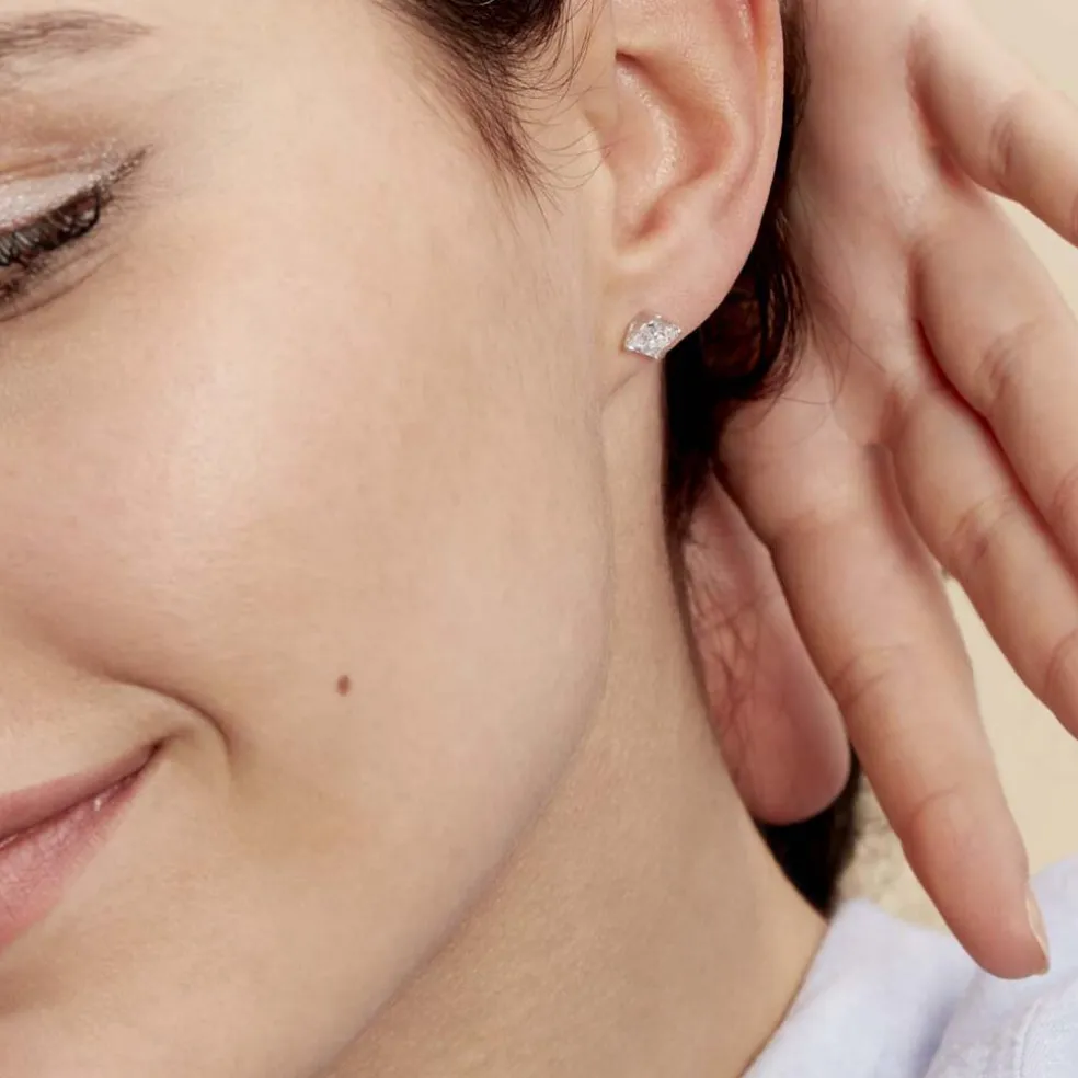 Boucles D'oreilles Puces Doreen Carre Or Blanc Oxyde De Zirconium