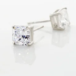 Boucles D'oreilles Puces Doreen Carre Or Blanc Oxyde De Zirconium