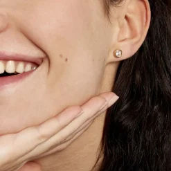 Boucles D'oreilles Puces Eden Serti Pneu Or Jaune Oxyde De Zirconium