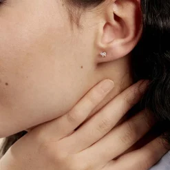 Boucles D'oreilles Puces Eleanor Fleur Or Jaune Oxyde De Zirconium