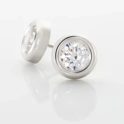 Boucles D'oreilles Puces Eden Serti Pneu Or Blanc Oxyde De Zirconium