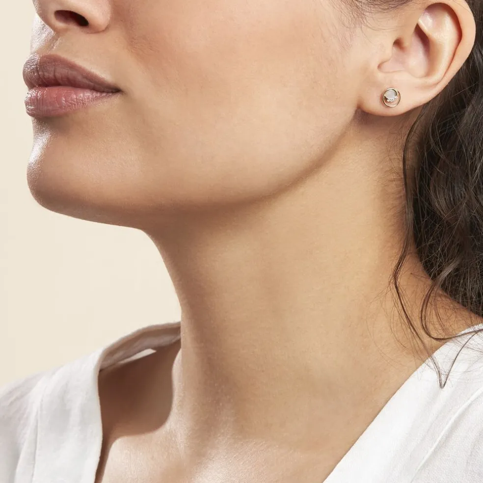 Boucles D'oreilles Puces Kamilka Or Jaune Nacre Et Oxydes