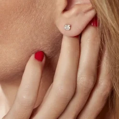 Boucles D'oreilles Puces Or Jaune Doreen Oxydes De Zirconium