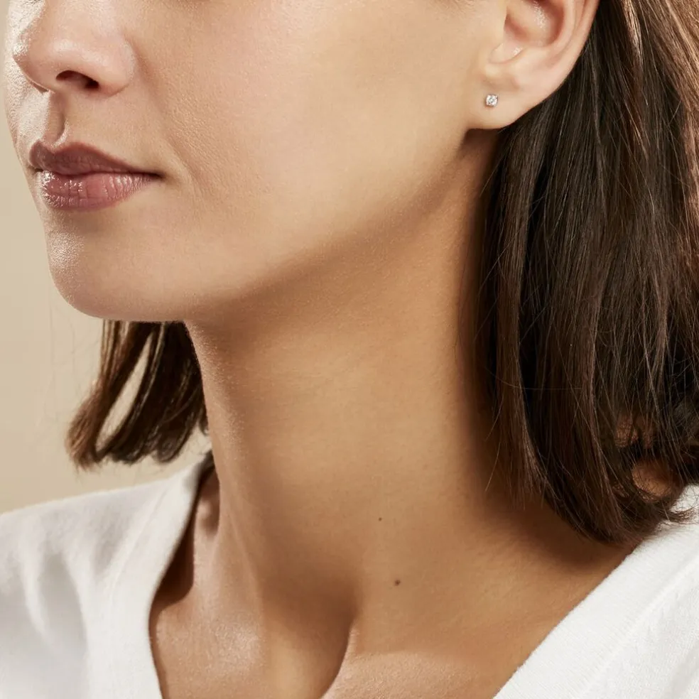 Boucles D'oreilles Puces Or Blanc Victoria Diamants
