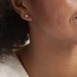 Boucles D'oreilles Puces Winter Flower Or Blanc Oxyde De Zirconium