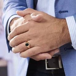 Chevalière Gerolt Ovale Or Jaune Onyx