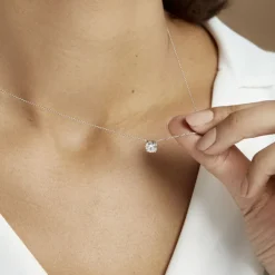 Collier Collection Aphrodite Or Blanc Diamant Synthetique