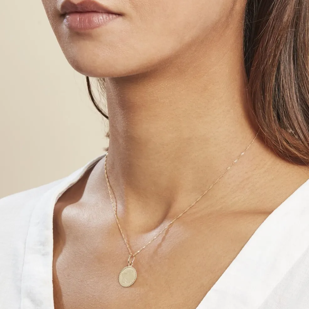 Pendentif Ange Rond Cisele Or Jaune