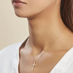Pendentif Benny Croix Ciselee Or Jaune
