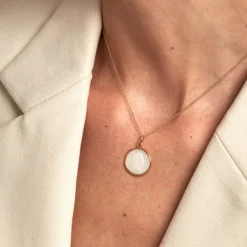 Pendentif Marie Or Jaune Nacre