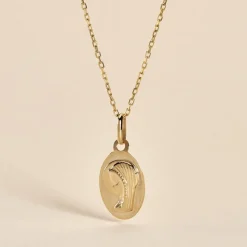 Pendentif Vierge Ovale Or Jaune